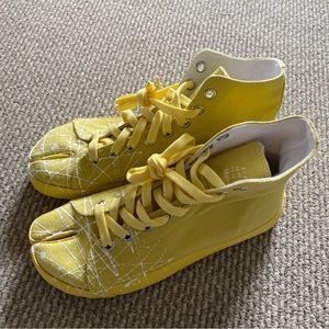 NEW  Margiela Tabi High top Sneakers Size 39